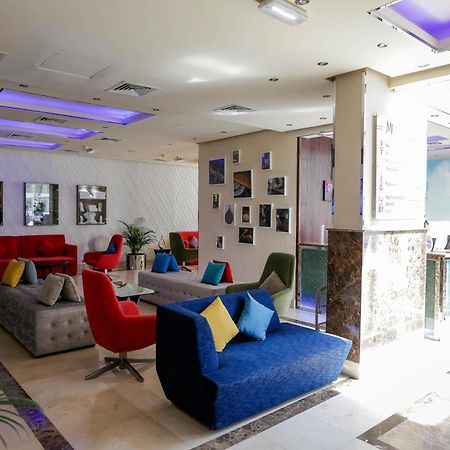 Mena Aparthotel Albarsha At The Mall Dubaï Extérieur photo